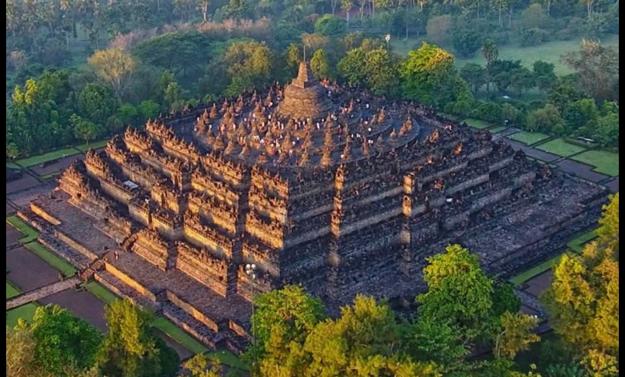 Paket Wisata Borobudur